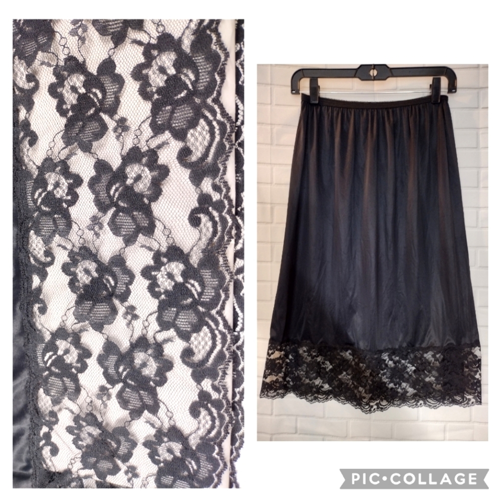 Elegant Black Lace Slip Underskirt